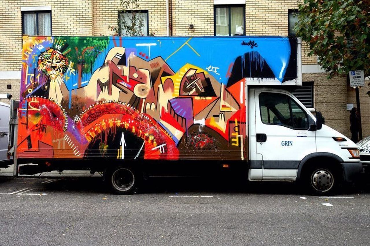 Painted Truck by @decolife1#globalstreetart #uk #truck #streetart #graffitihttp://globalstreetart.com/decolife https://t.co/OuyzVrh8HE