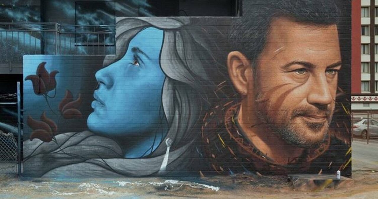New Street Art by Jorit Agoch & Mandragora Leticia  Las Vegas #art #mural #graffiti #streetart https://t.co/mm7tHi6pkN