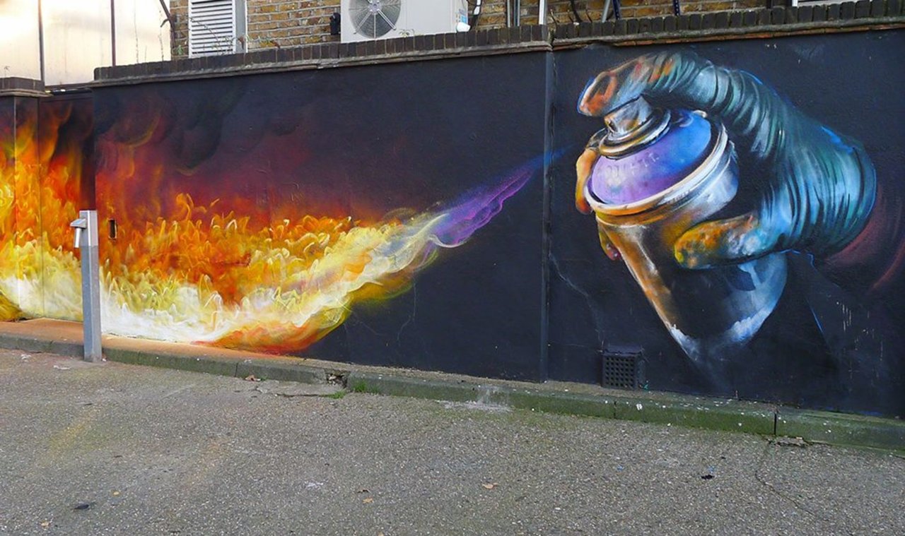 'Burn' #Streetart by Irony#Art #Mural #Graffiti #London https://t.co/Nn1Luvw5NK
