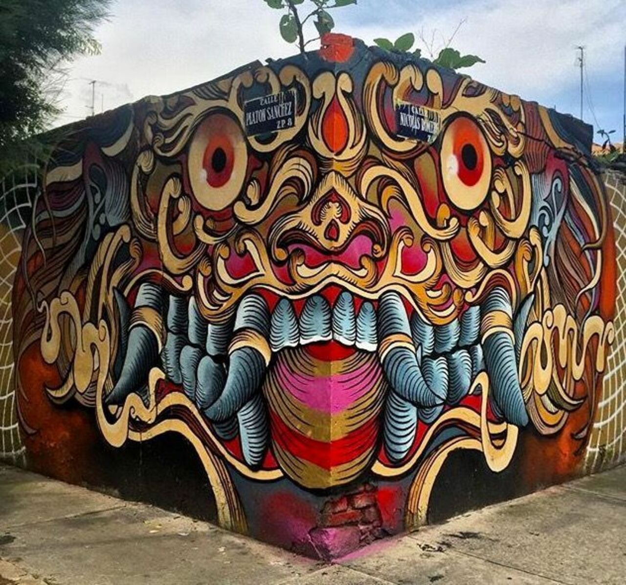 by Revost in Mexico City, 2016#streetart #mural #graffiti #art https://t.co/QxabONCwCW