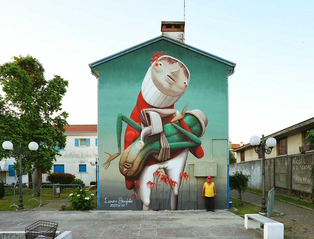 “The Wrong Love” by ZED1 in Dolo, Italy #streetart #mural #graffiti #art https://t.co/SY0R9HuzJ7
