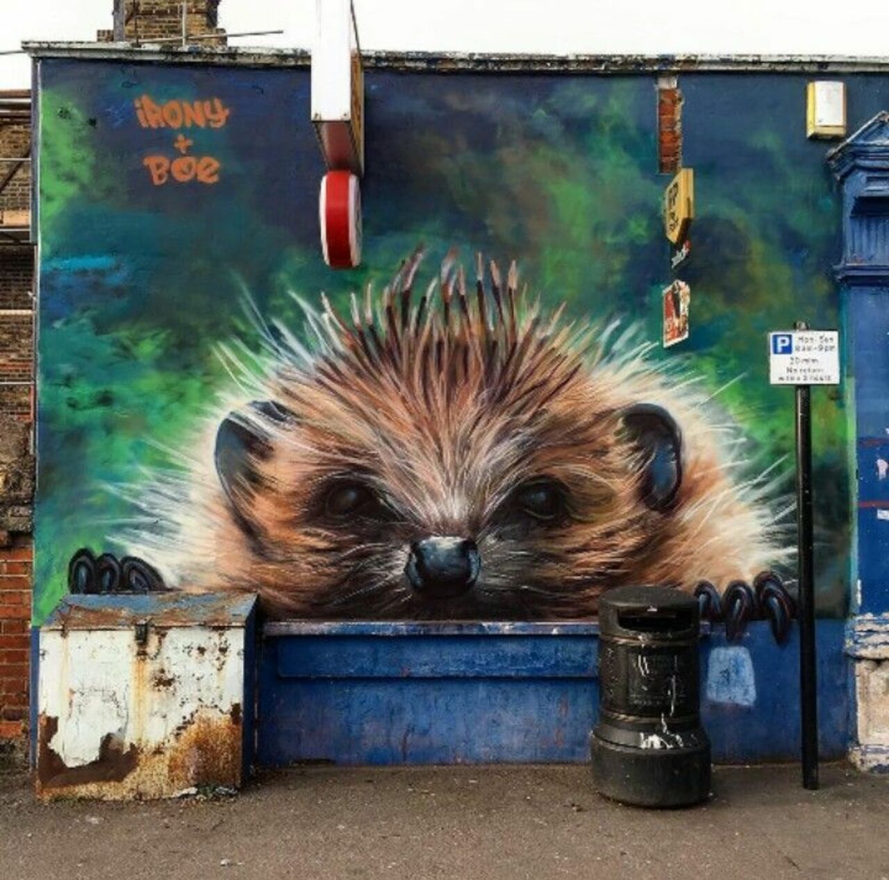 Mural by Whoamirony & Boe, located in London, UK#streetart #mural #graffiti #art https://t.co/DkzeeG9Uca
