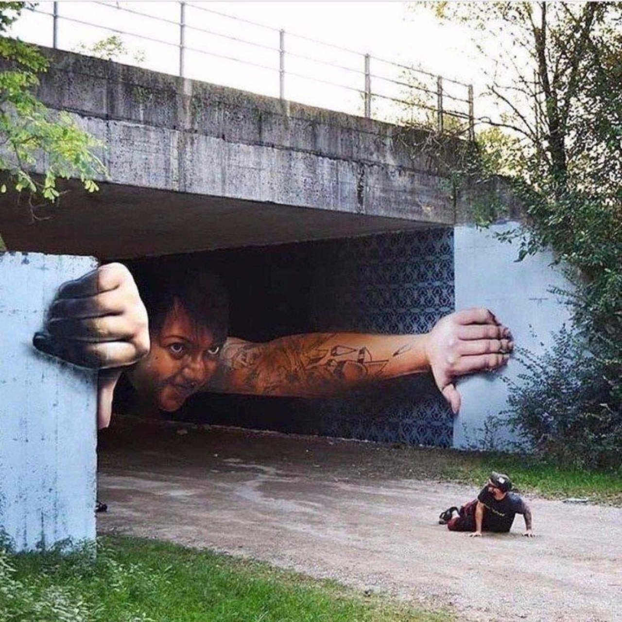 graffiti art under the bridge :)#graffiti #art #bridge https://t.co/5EqPqcIcjr