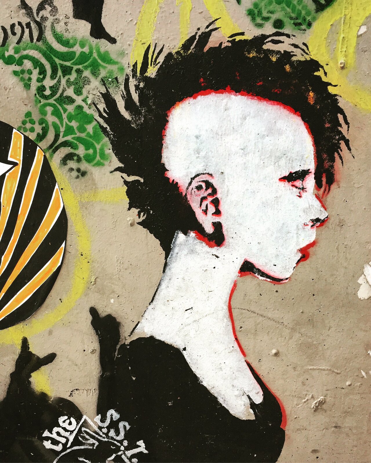 NO FUTURE by #SSTDivision #stencil #punk #nofuture #streetart #graffiti #graff #spray #bombing #sprayart #wall #lelavomatik #paris https://t.co/y5ihKw9cte