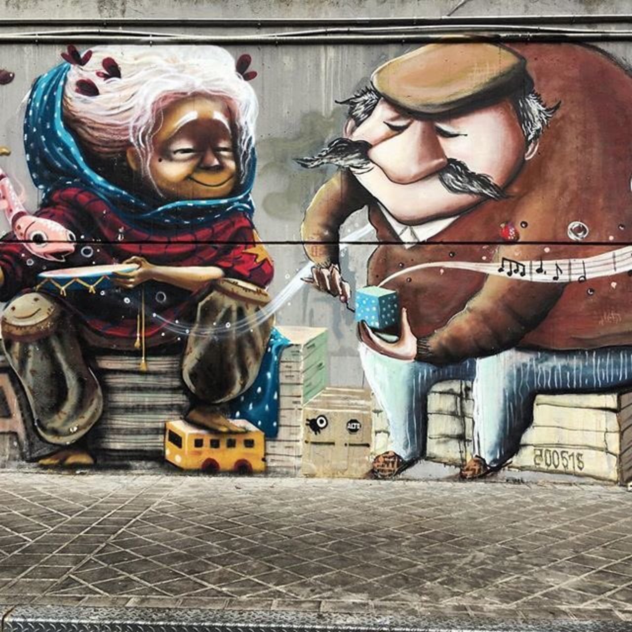 Life is a music box (Madrid, Moratalaz) #Graffiti #designthinking #StreetArt https://t.co/C8QmggoBSf