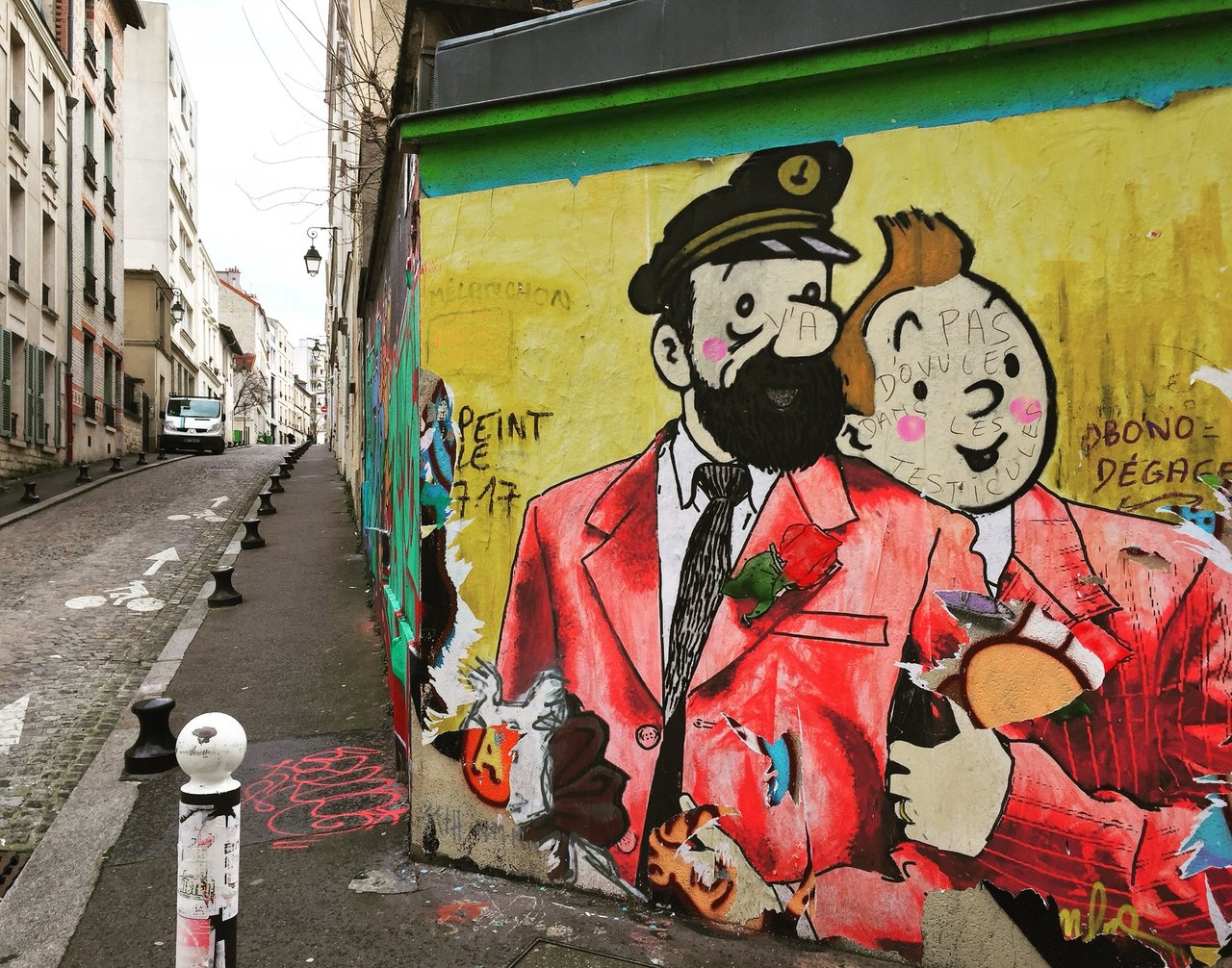 When love is just by your side ... by @Combo_Ck #combock #culturekidnapper #tintin #haddock #moulinsart #streetart #graffitiart #graffiti #Spray #urbanart #pochoir #collage #nirindastreet https://t.co/Qk9S4oxCK2