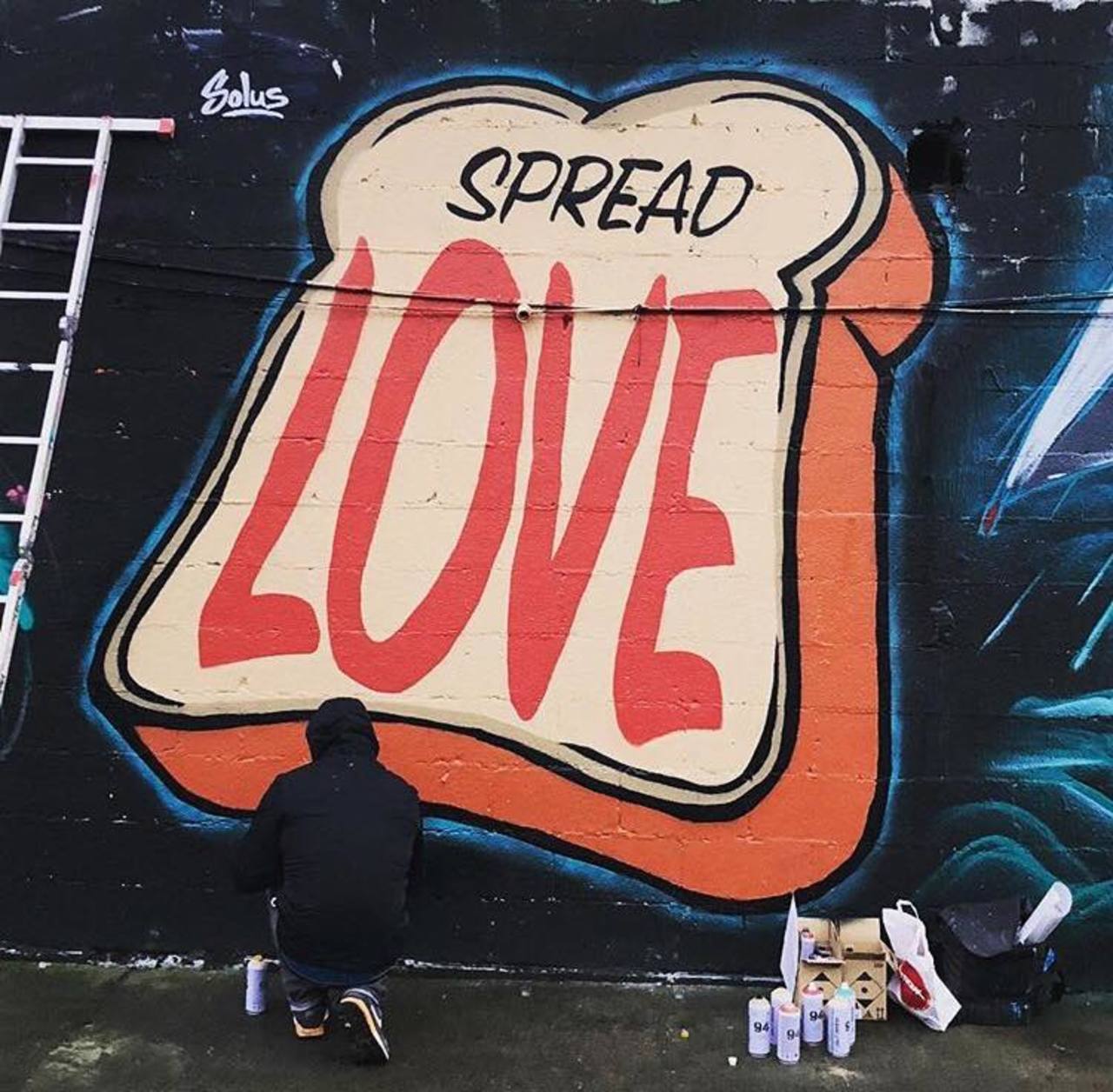 Spread love, folks! After all, it's healthier than butter  -- Piece painted by @SolusStreetArt (http://globalstreetart.com/solus) in #Dublin, #Ireland. -- #globalstreetart #streetart #graffiti https://t.co/jkm0iZd0L7