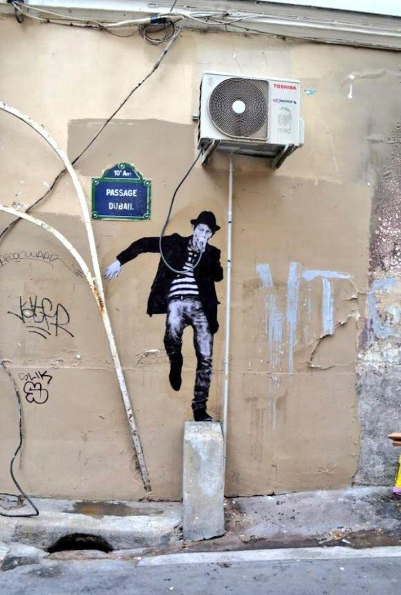 Levalet

#streetart #urbanart #art #graffiti http://t.co/eAJTCBLdEi