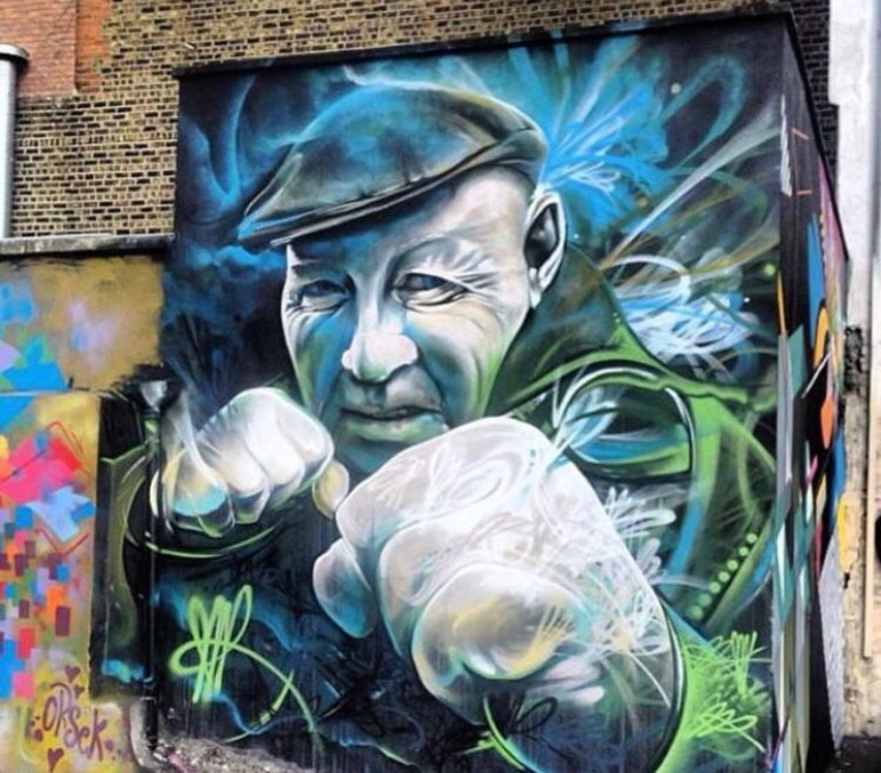 New work by Johnny McKerr Dublin, Ireland #streetart #mural #graffiti #art https://t.co/XfzAcRdF69
