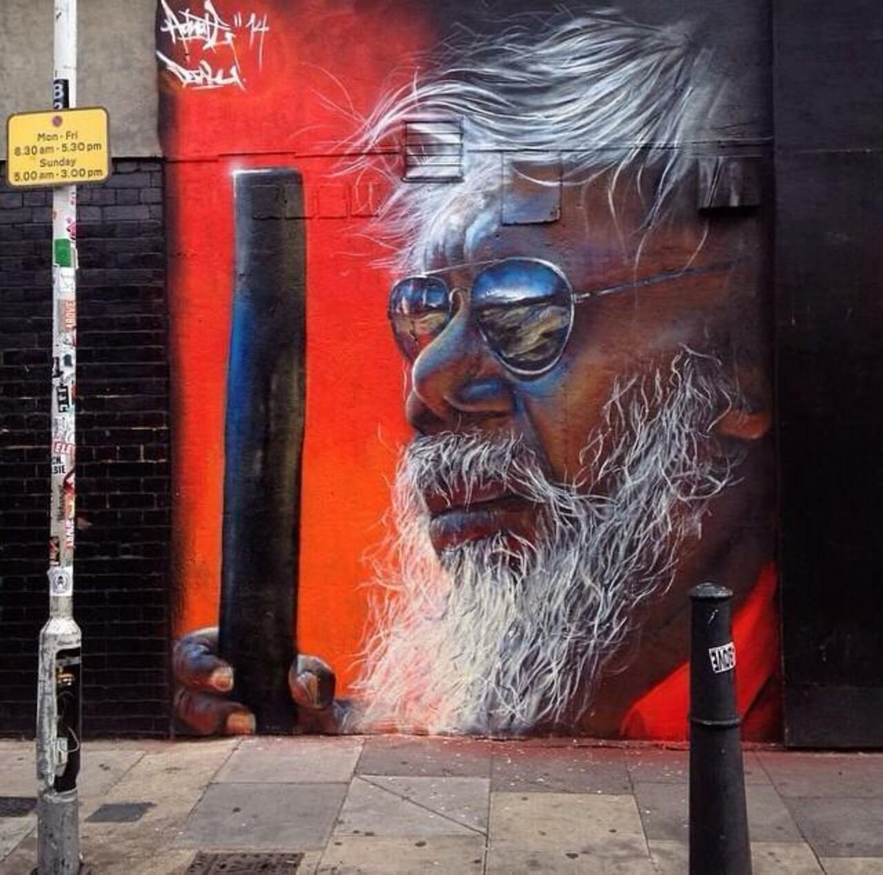 Artist Matt Adnate new photorealistic Street Art portrait in Shoreditch, London 

#art #graffiti #mural #streetart http://t.co/Oh676k58Fd