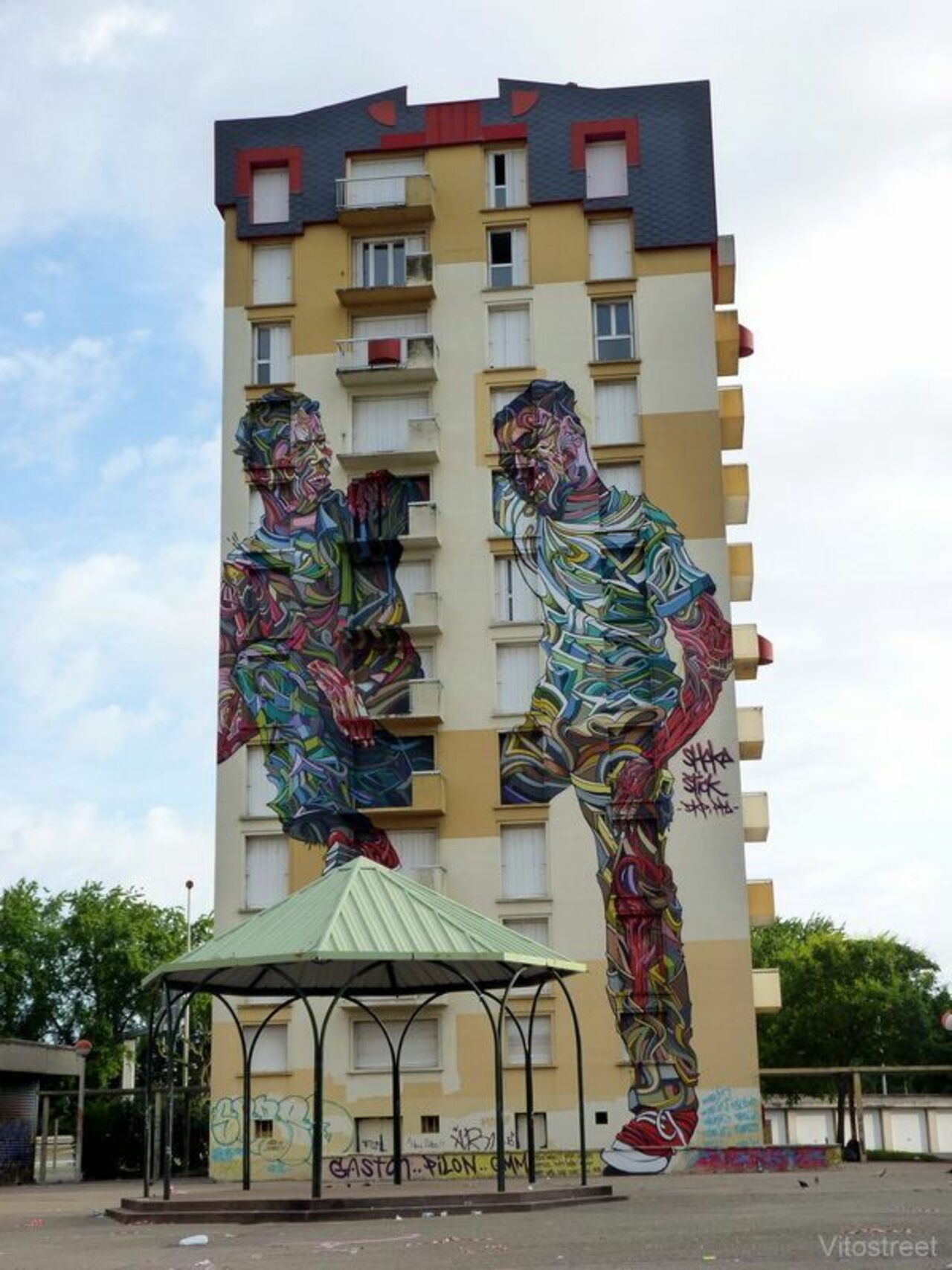 New Work by Shaka #streetart #art #graffiti #mural https://t.co/S7o02E56hA