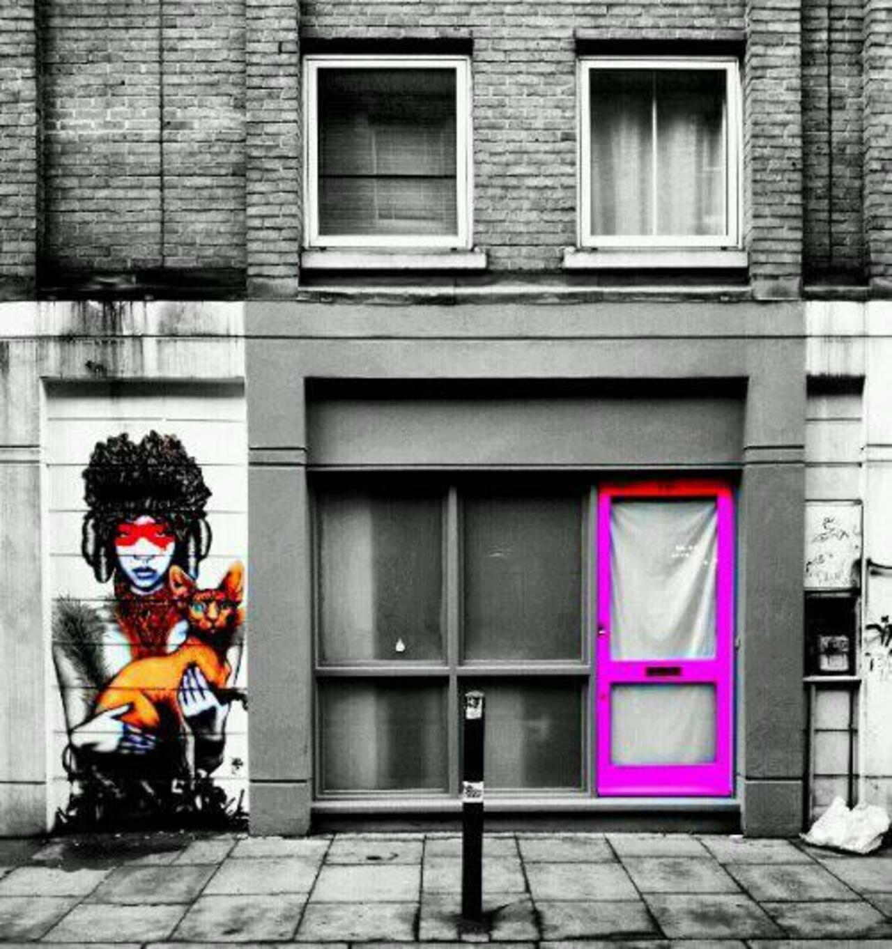 Finbarr Dacc 
Cheshire Street, London

#streetart #art #graffiti http://t.co/Ewxzg1BAj3