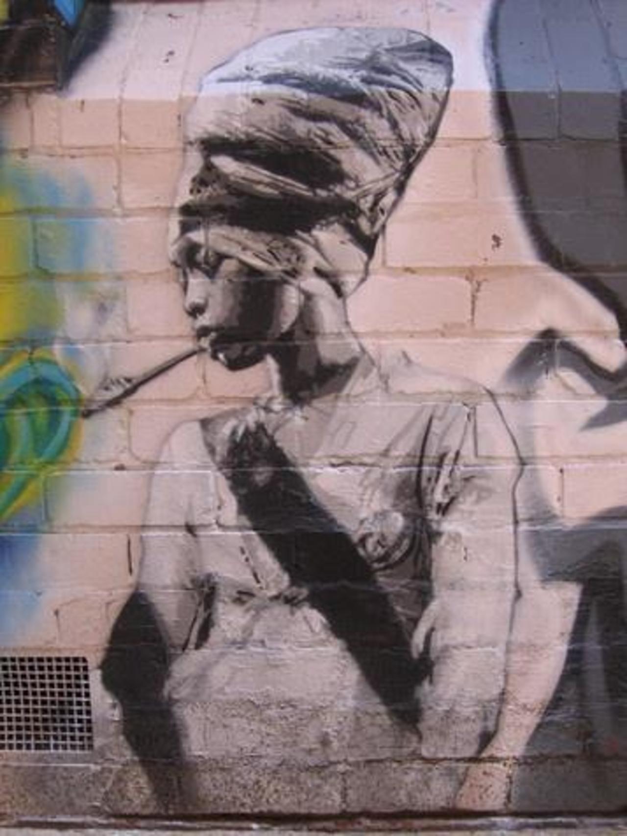 Afro Stylistic #streetart #graffiti #afro #art #funky #dope . : http://t.co/DlshyPtiSG