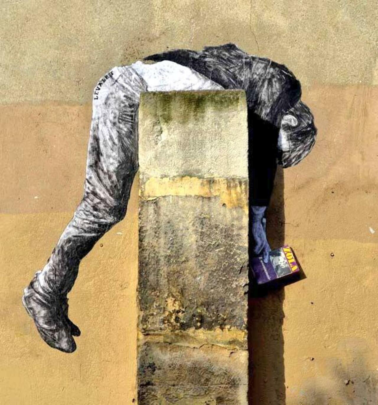 "@Pitchuskita: Street Art by french artist Levalet
#streetart #art #graffiti #urbanart http://t.co/wtx9yjSJnw"