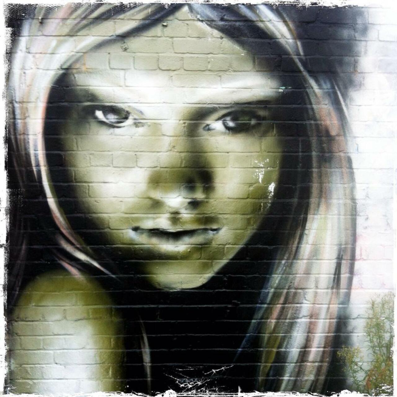 Beautiful mural found at the Hollywell Lane car park #art #streetart #graffiti http://t.co/uwOUqoDiNC