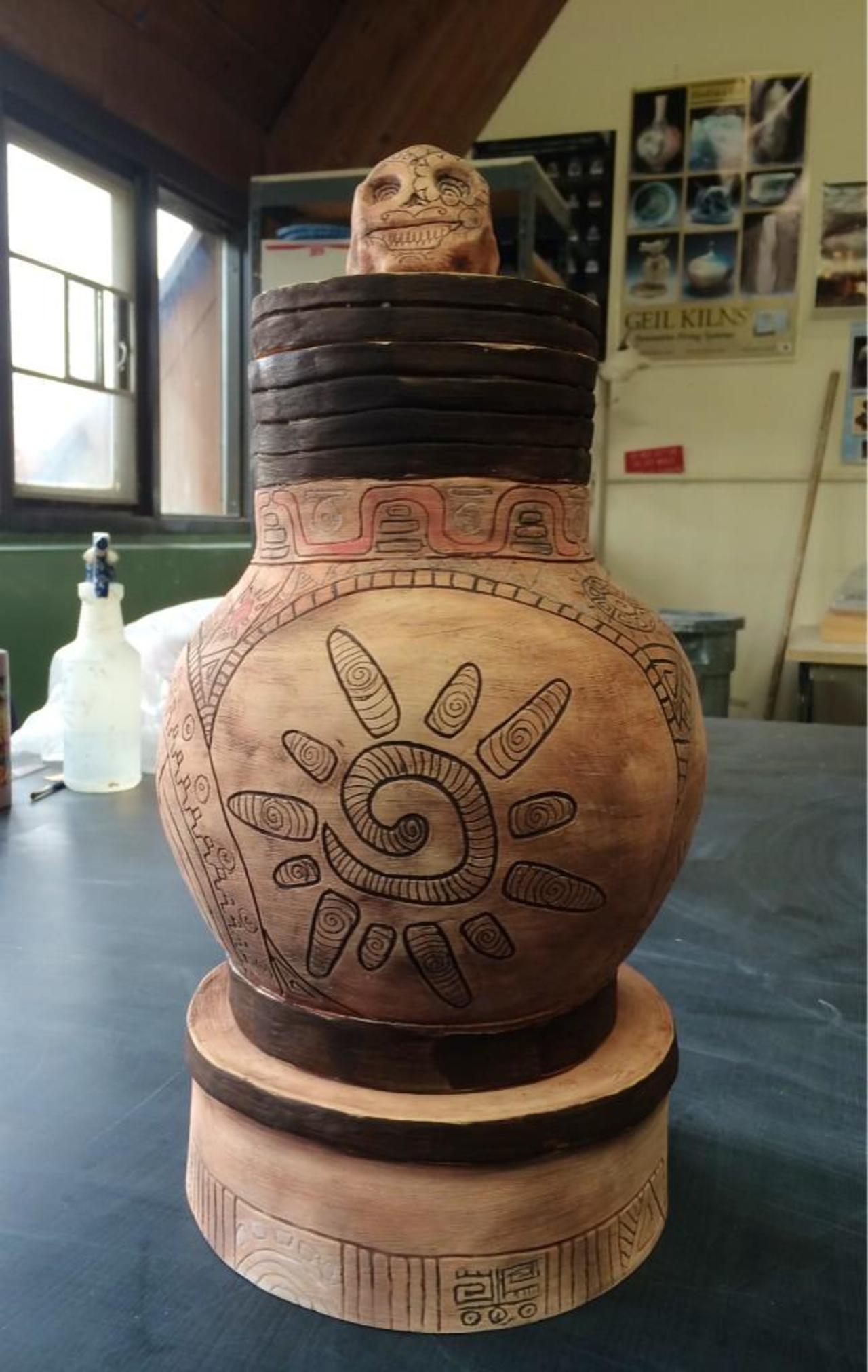 My finished urn! ❤️ #ceramics #pottery #art http://t.co/fUECR8QELn