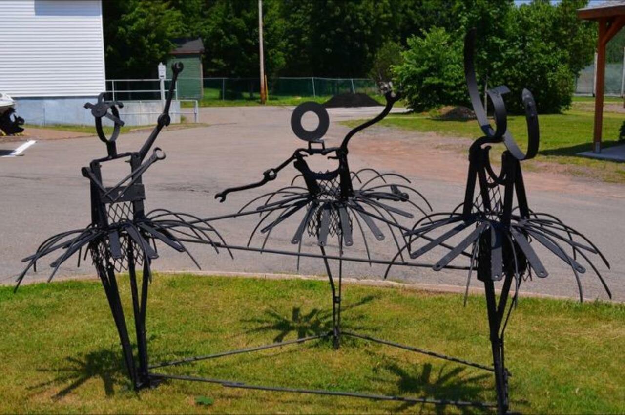 Doris Soley is an artist in Nova Scotia, Canada who does amazing & whimsical iron sculptures #art #sculpture http://t.co/Y3ZIR9I570