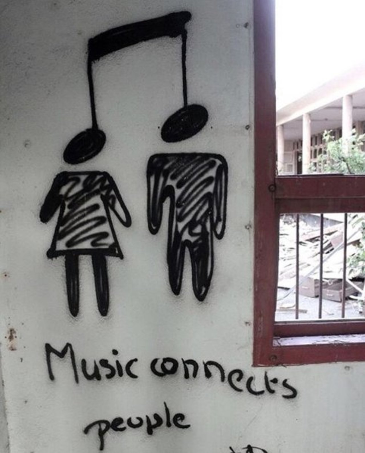 Comment a song that connects you to someone in your life (and tag them)! -- #globalstreetart #streetart #graffiti #wallart https://t.co/iT8zZRwRSu