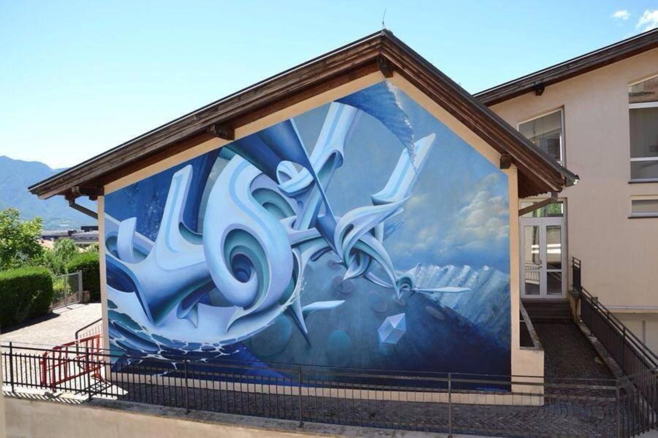 Artist 'Made 514' Street Art mural for the wall lettering festival in Italy #art #mural #graffiti #streetart http://t.co/s5NuL5A2Dn