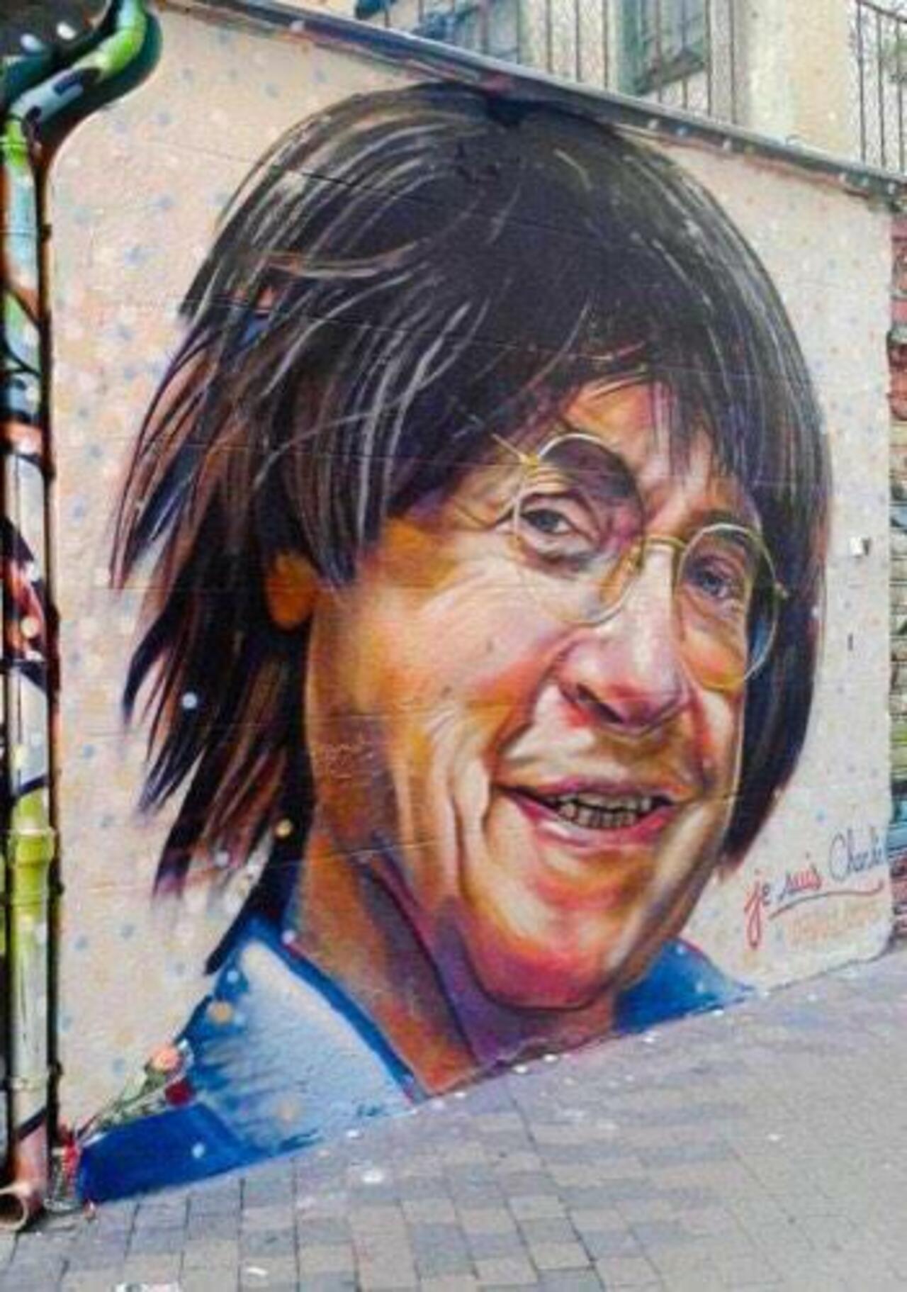 Street Art / "JeSuisCharlie "
#graffiti #art #streetart #mural http://t.co/i2R6rLTYSe