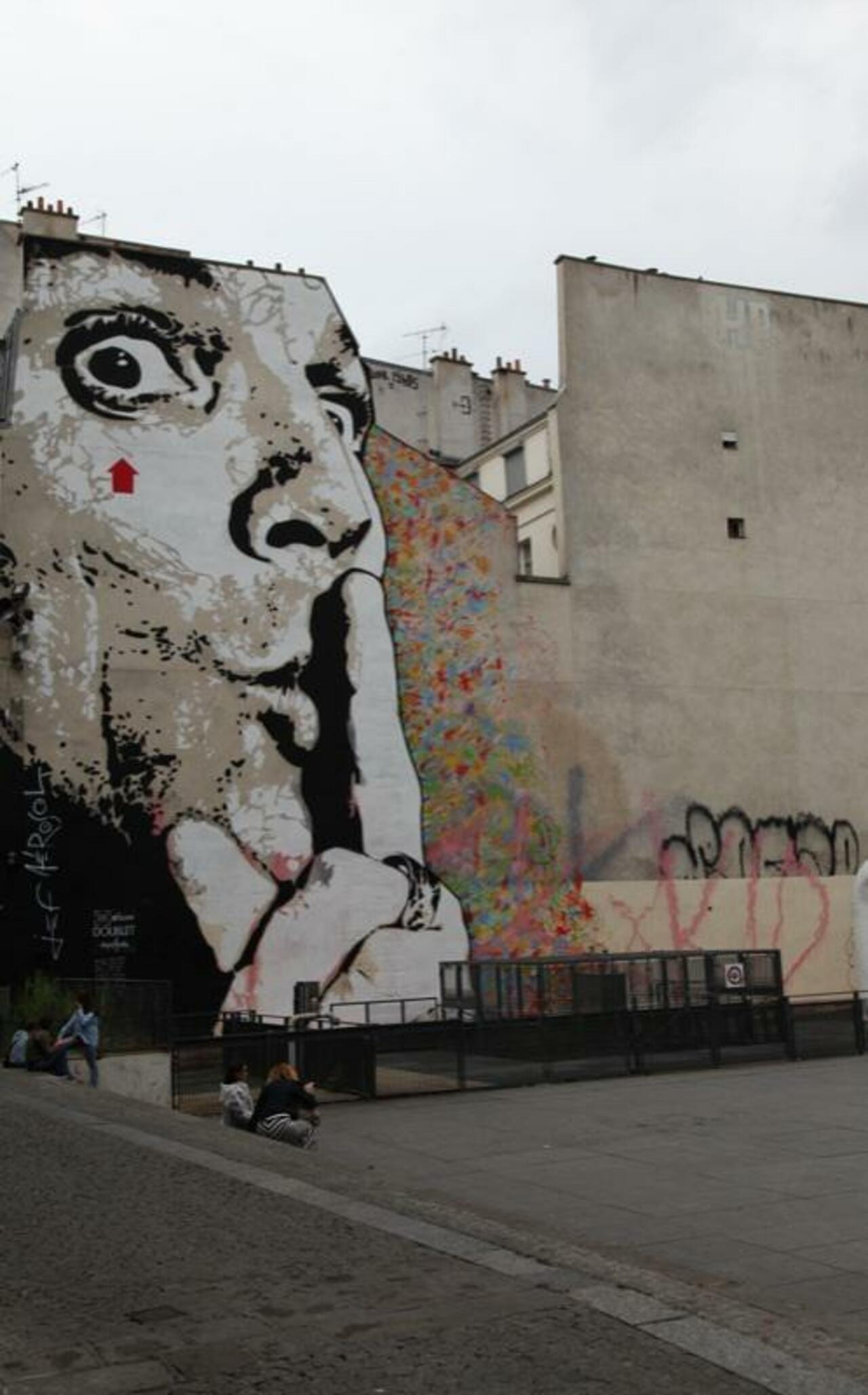 Grateful for Graffiti - Street Art in Poetic Paris http://www.thepariseffect.net/blog/grateful-for-graffiti #thepariseffect #graffiti #Paris #art http://t.co/6EXVwMcuct