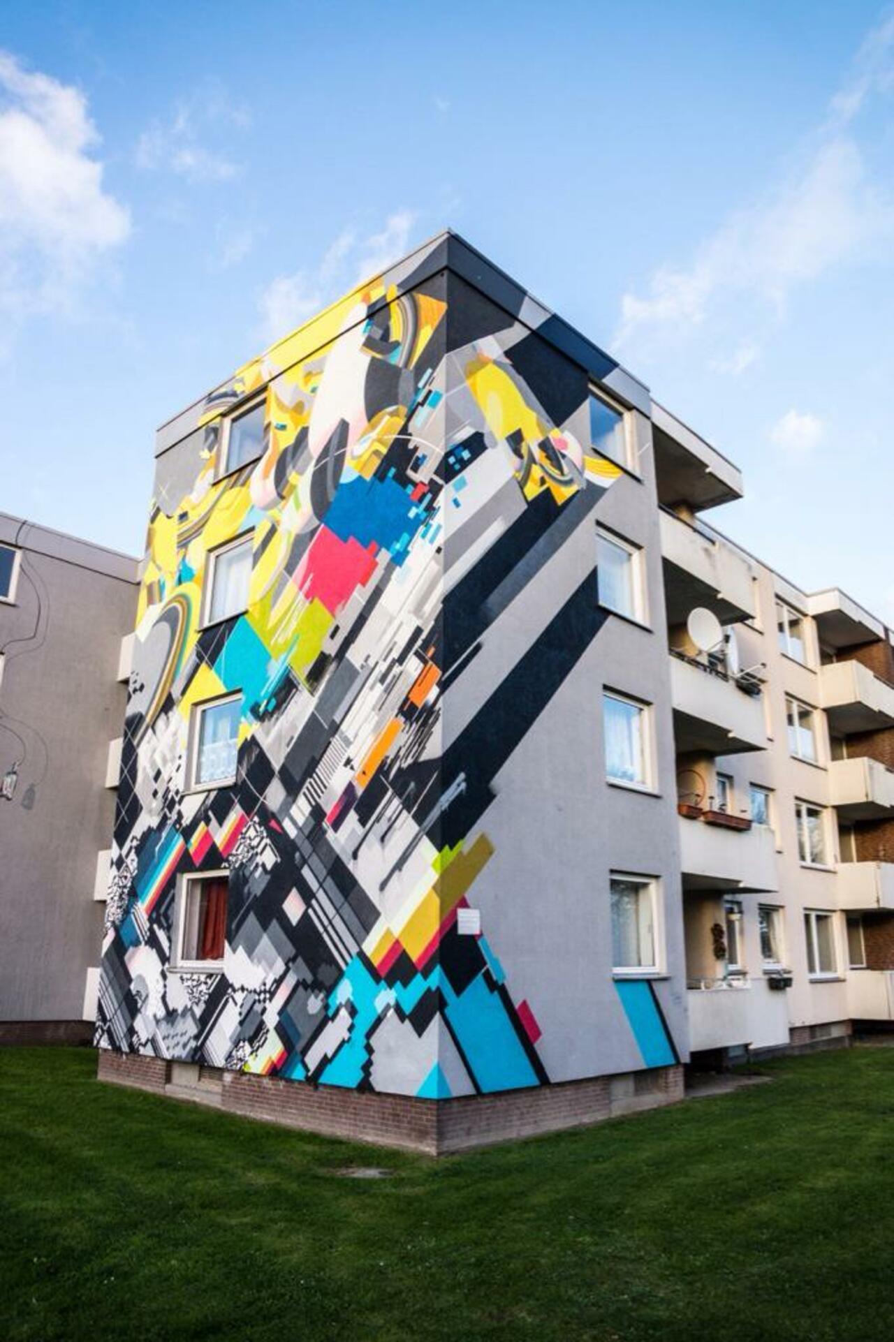 #Graffiti artists SatOne, Roid & Wow123 collaborate on a fresh #mural in Bremen, Germany.

http://wp.me/p2dpFM-2y2 http://t.co/669lyxram2