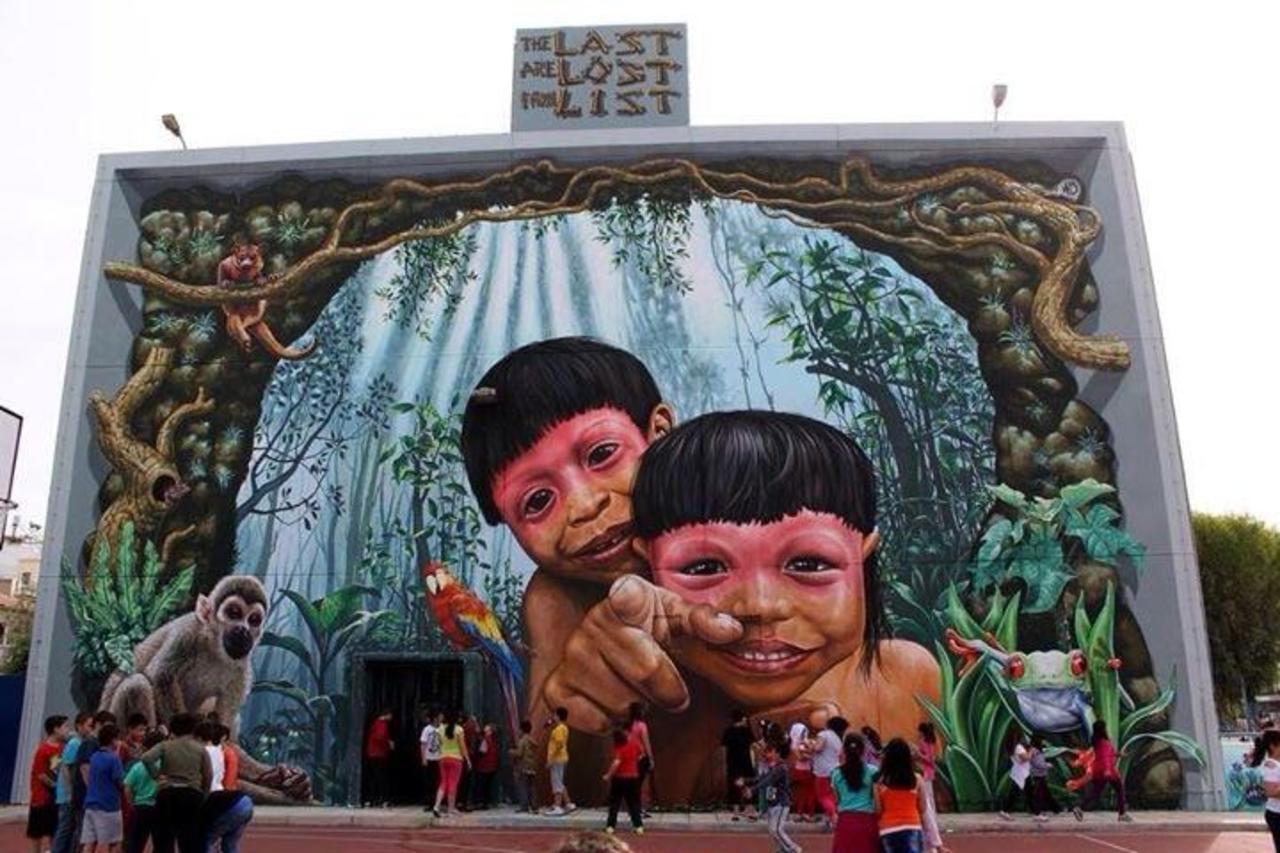 Fantastic large scale Street Art by Wild Drawing (WD) in Athens #art #mural #graffiti #streetart http://t.co/2MAeFxijc5