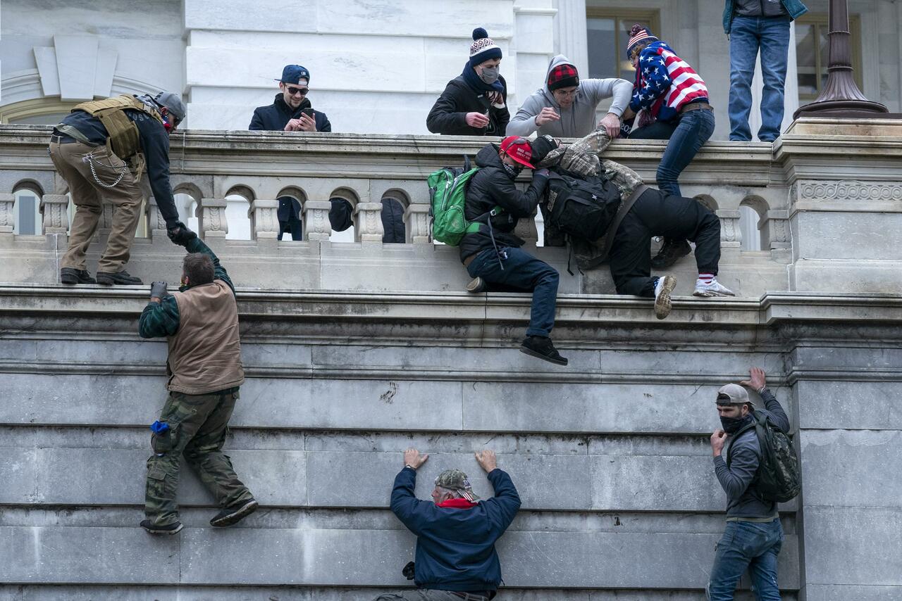 Capitol rioters' social media posts influencing sentencings | AP News