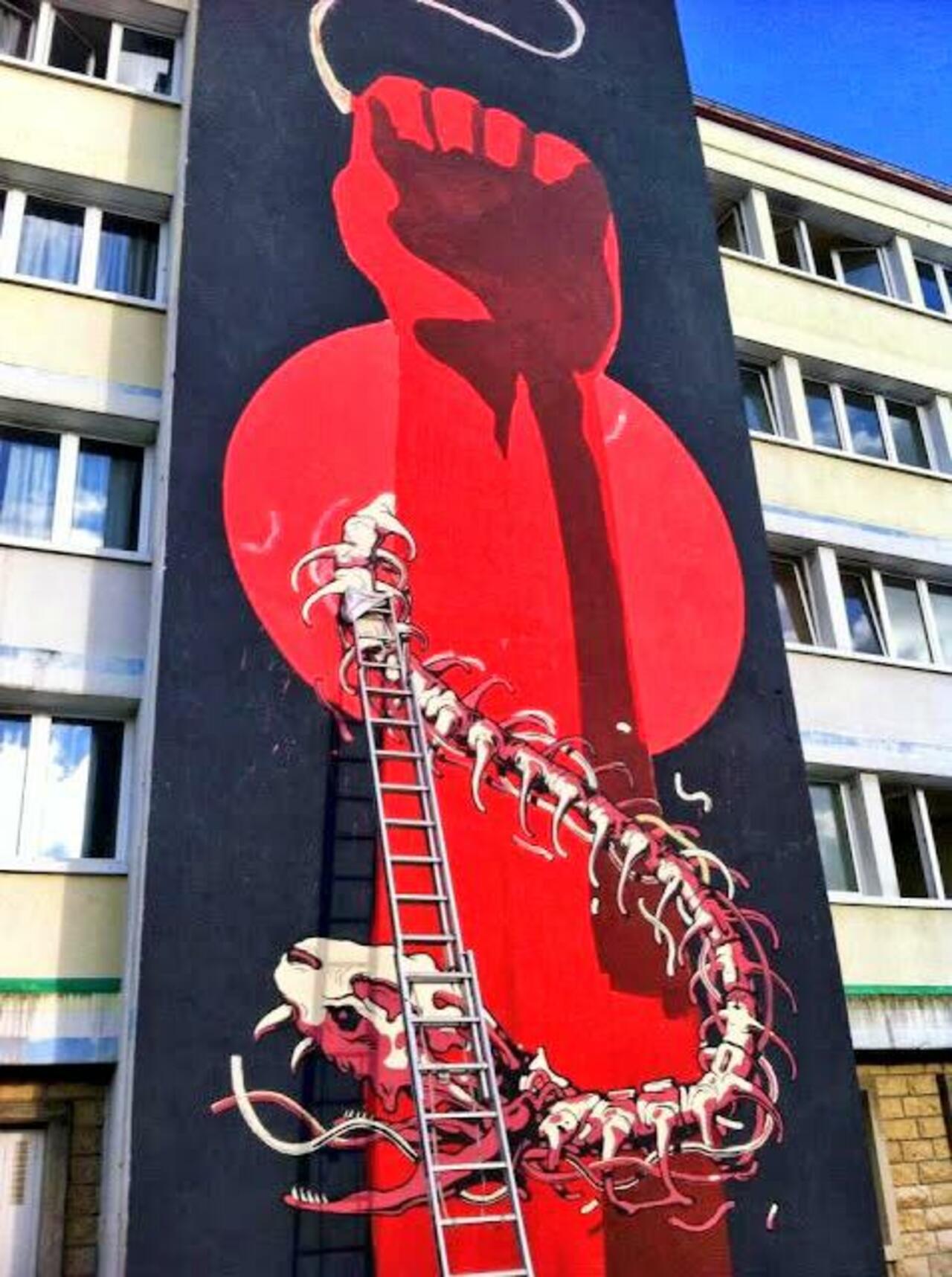 Smithe & Seher
Besancon, France
#streetart #art #graffiti #mural http://t.co/h3acuY6fno