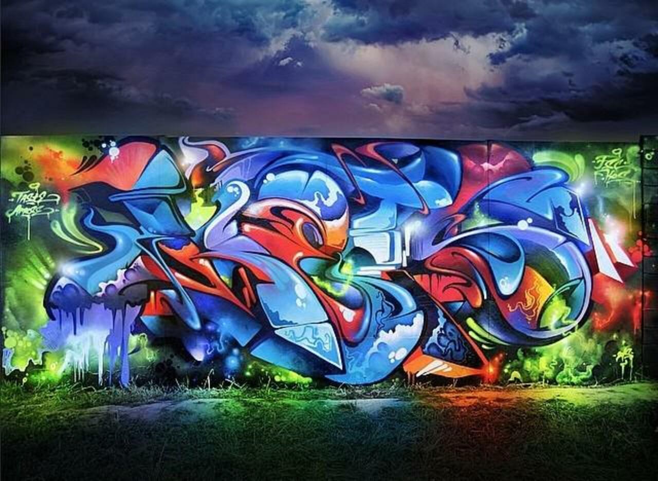 Awesome Street Art by DexterOne 

#art #graffiti #arte #streetart http://t.co/AgeDT76DM3