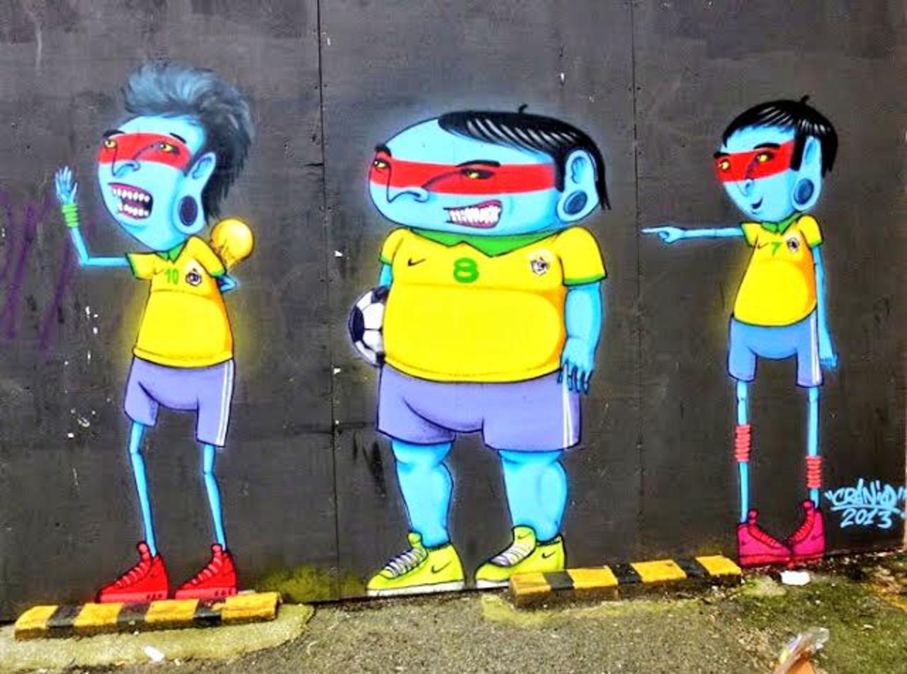 #streetart RT @Pitchuskita "Brazilian artist Cranio 
Liverpool #art #mural #graffiti http://t.co/ZkdtvvShIc"