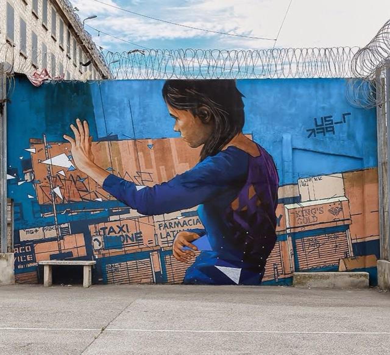 STREET ART - David Mesguich new mural at the Baumettes Prison of Marseille, France 

#art #arte #graffiti #streetart http://t.co/Knqp9FYao2