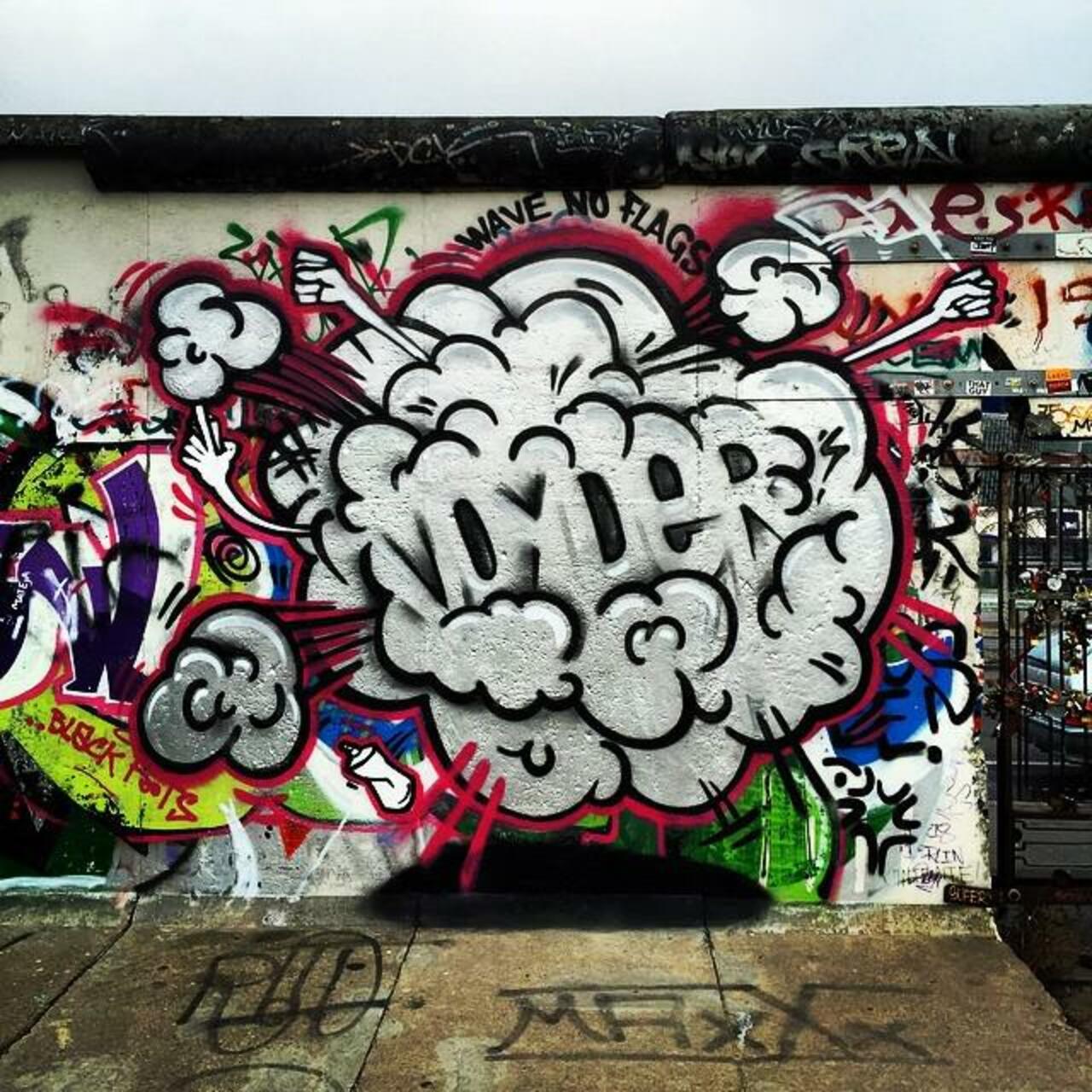 #streetart #thisisstreetart #streetartberlin #berlinstreetart #berlin #art #graffiti #grafite #wallart #wallporn #g… http://t.co/7aCTOx92Gi