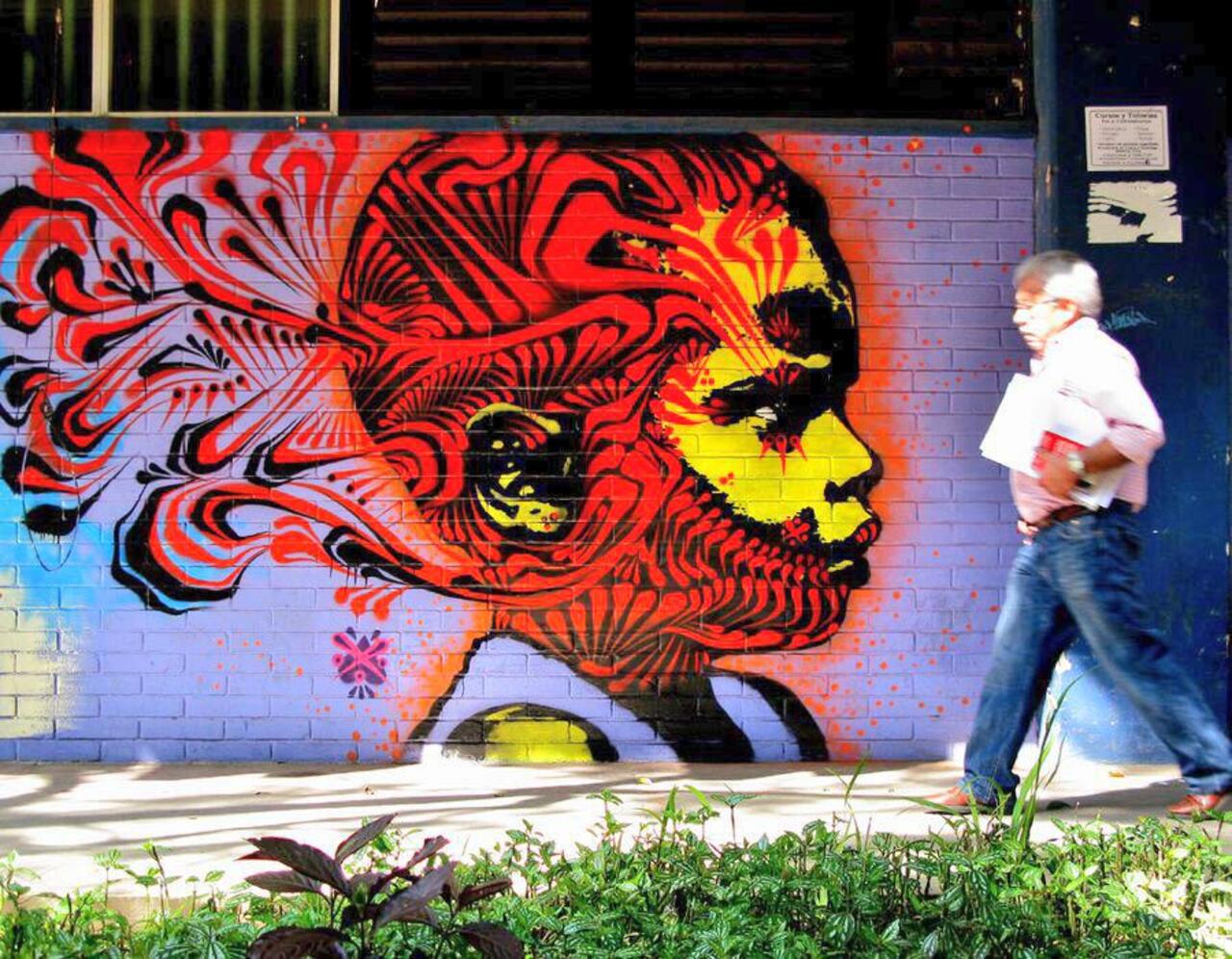 Stinkfish 
#streetart #art #graffiti #mural http://t.co/N3S0EY1LMC