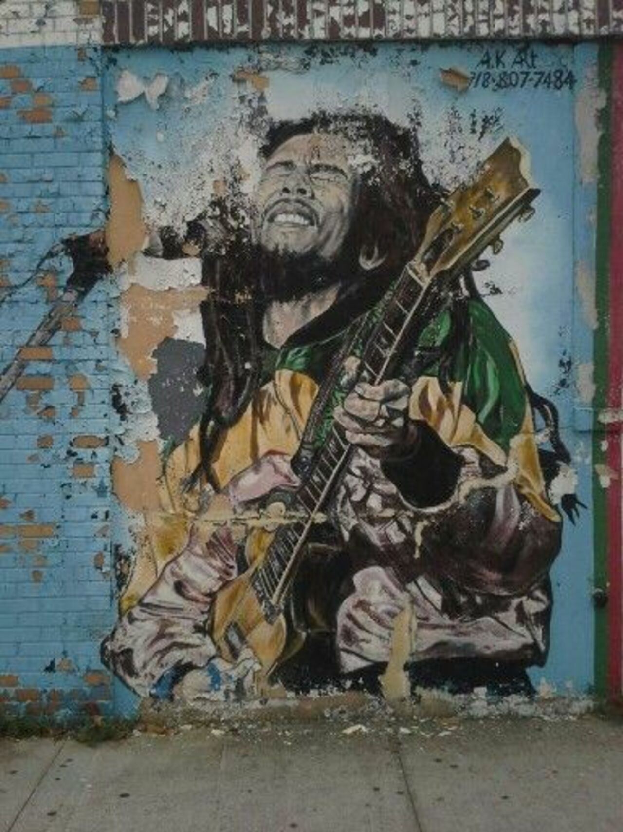 “@5putnik1: One Love  • #bobmarley #streetart #graffiti #art #funky #dope . : http://t.co/N1nRhHiu9O”