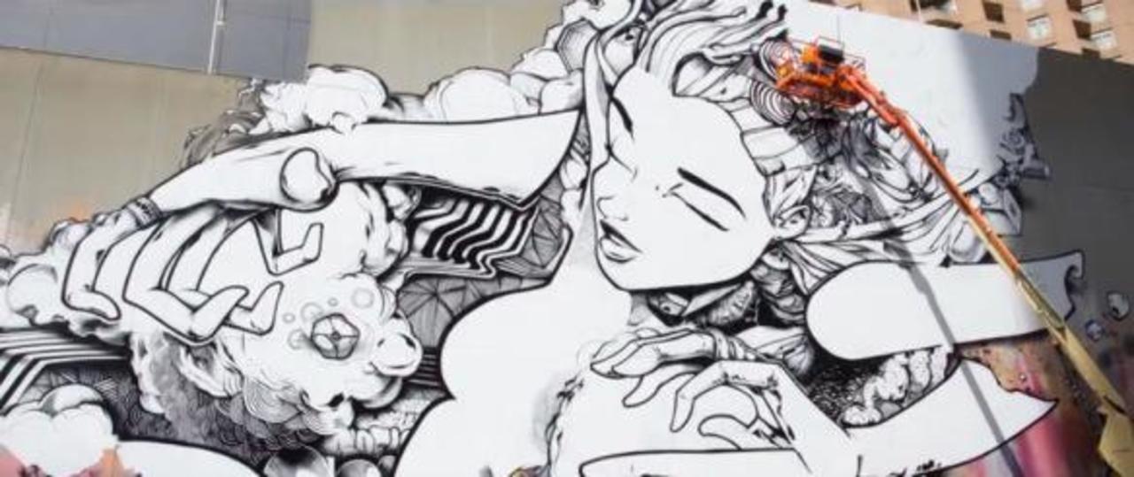 Gigantic & interactive #mural in for White Night Melbourne by #graffiti artist Sofles.

http://wp.me/p2dpFM-2CQ http://t.co/IBoozVzA3y