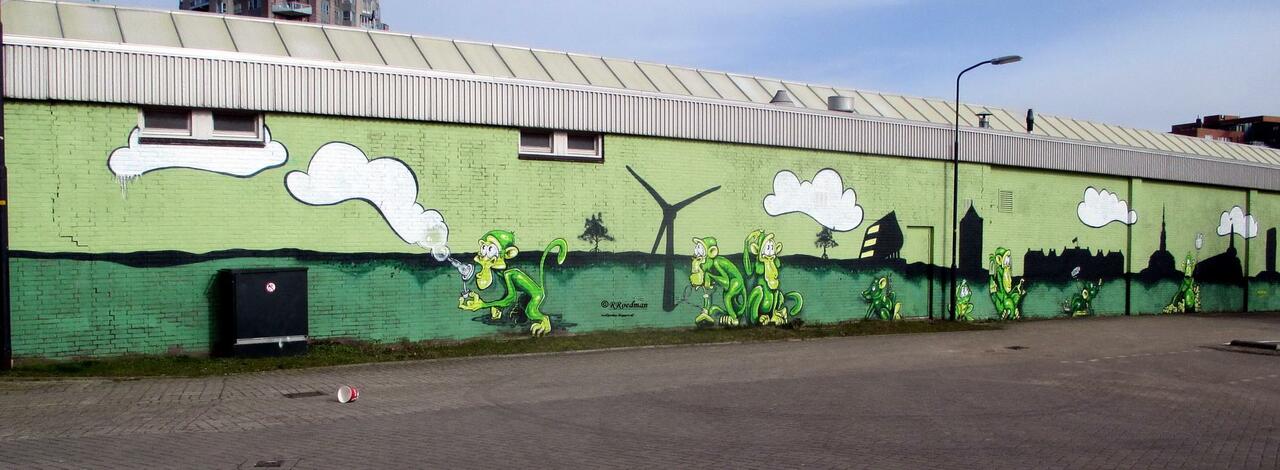 #streetart #graffiti #mural green animals in #Apeldoorn, 7 pics at  http://wallpaintss.blogspot.nl http://t.co/2v7UnSnGIE