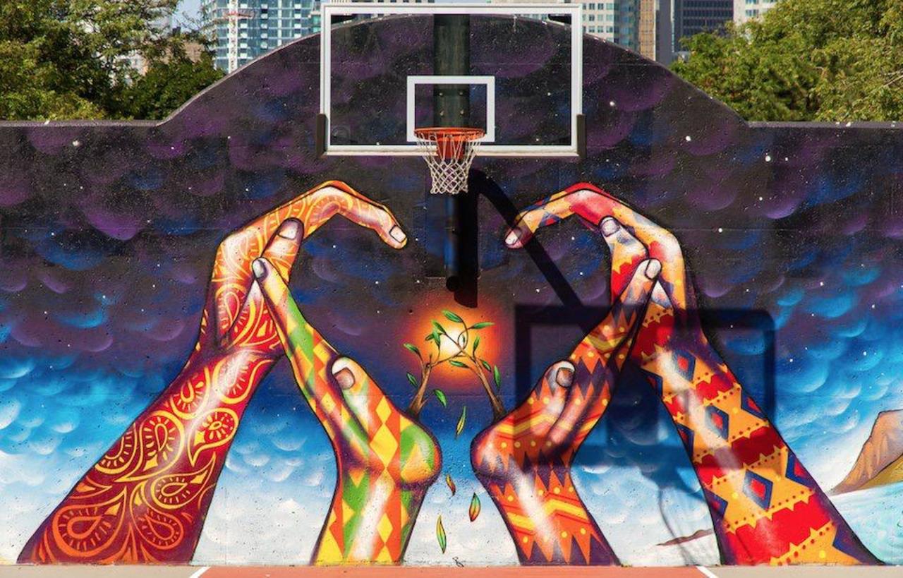 “@Pitchuskita: Street Art
David Crombie Park, Toronto, Canada
#Streetart #art #graffiti #mural http://t.co/mdzWpTD82Y”