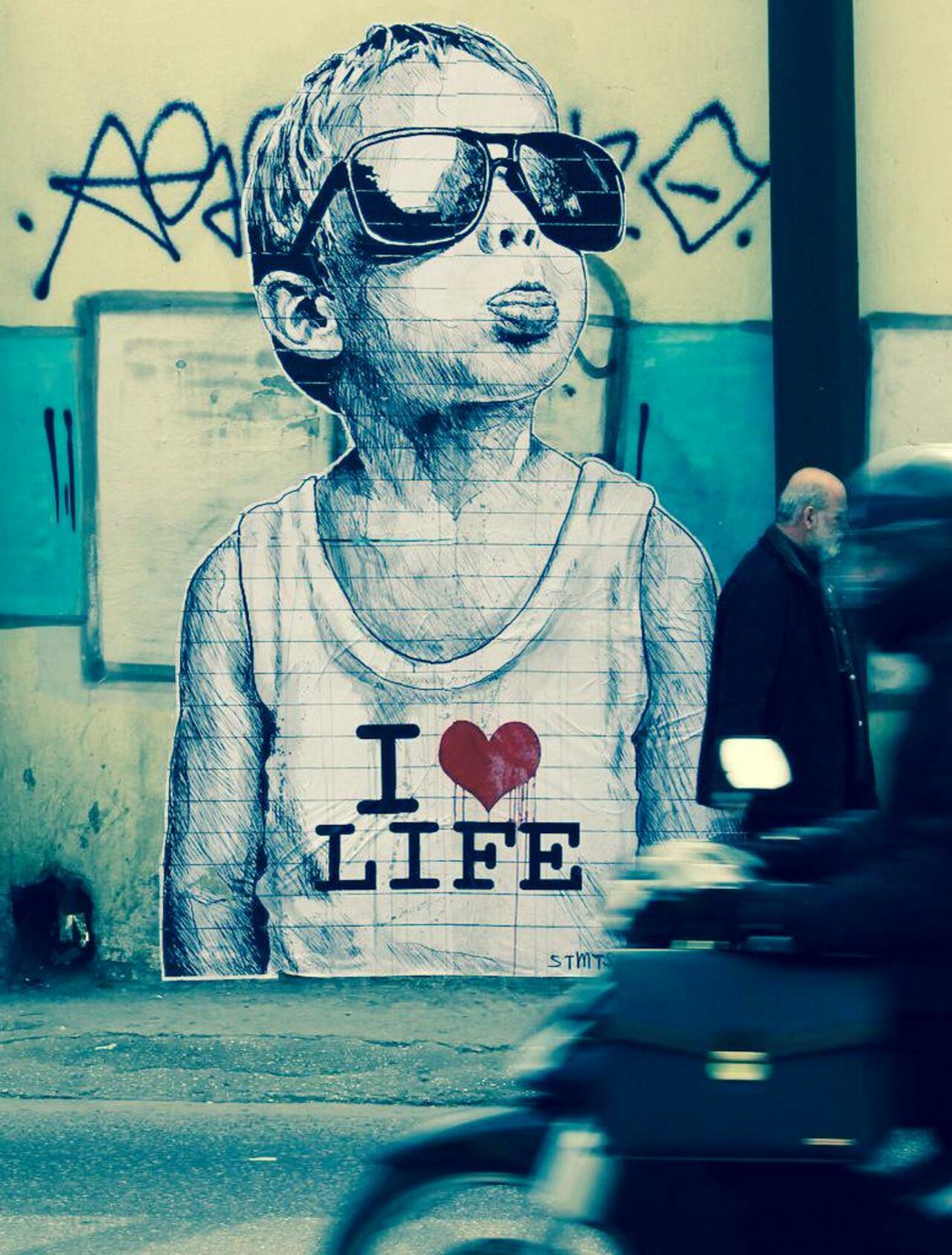 #life #sticker #StreetArt #graffiti #urbanart #murales #mural http://t.co/24cJUD4XOh