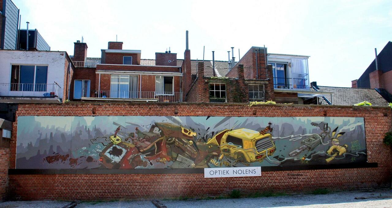 #streetart #graffiti #mural #Derm in #Hasselt  #Belgium, 3 pics at  http://wallpaintss.blogspot.nl http://t.co/JXoDlmMCdk