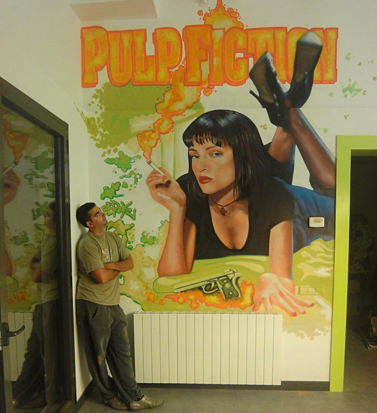 Mural remember de hace tiempo... #pulpfiction #comedor #mural #graffiti #art #artist #berok  #urbanart #cinema http://t.co/rvdqbdJwOF