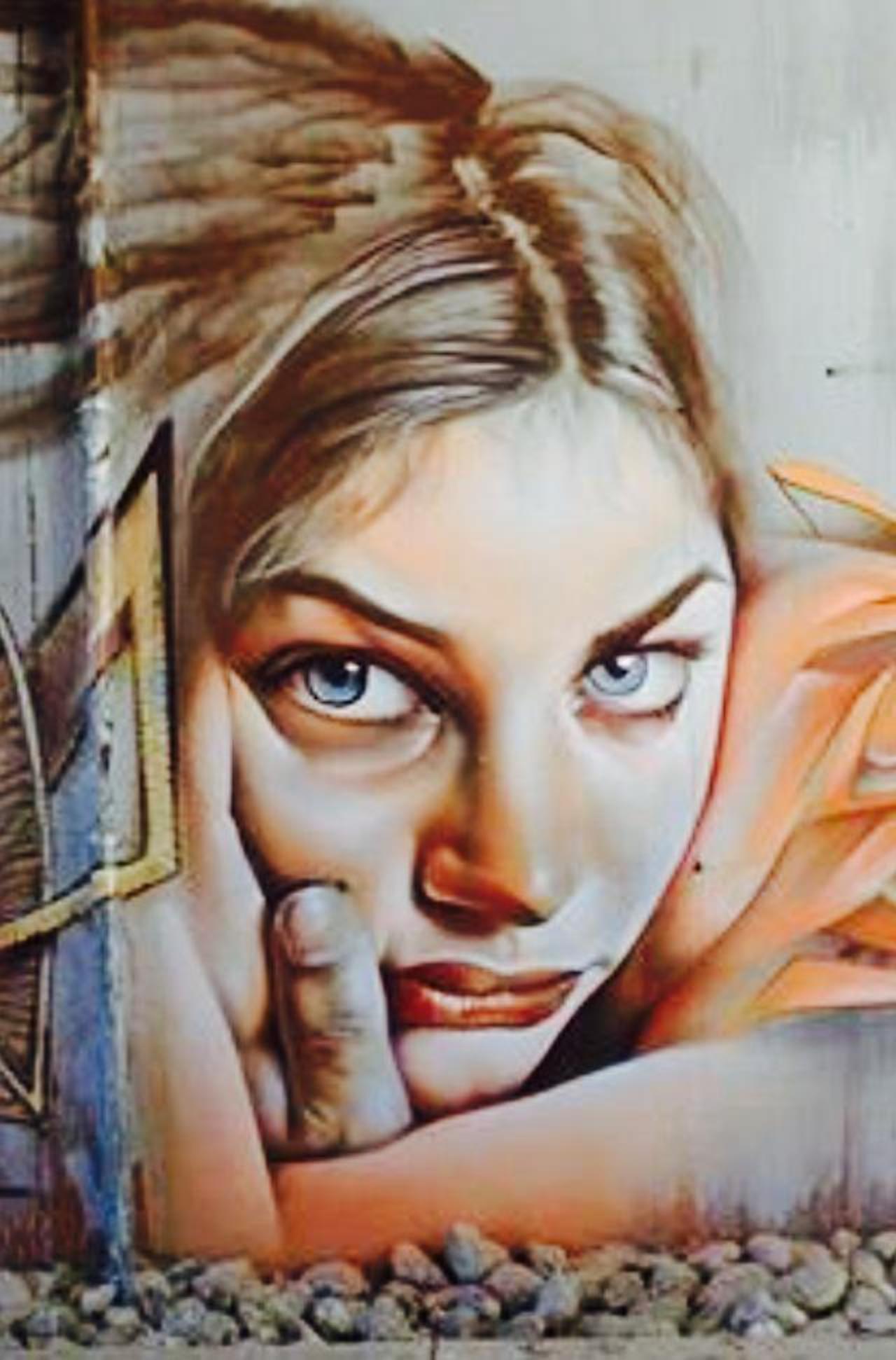 #sticker #stencilart #streetart #urbanart #murales #mural http://t.co/FcpIPviXDk