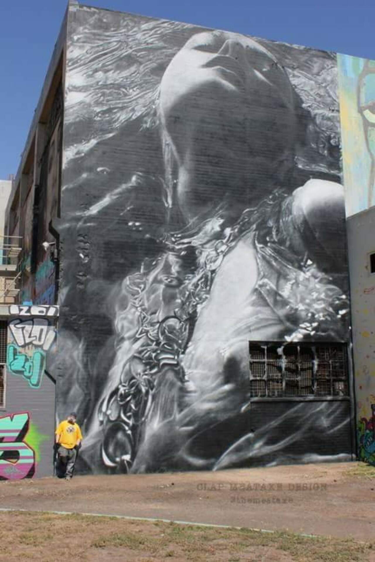 By CLAP -Meataxe design.
#Art #StreetArt #Graffiti #Mural #ArtLovers http://t.co/FITqBuaTum