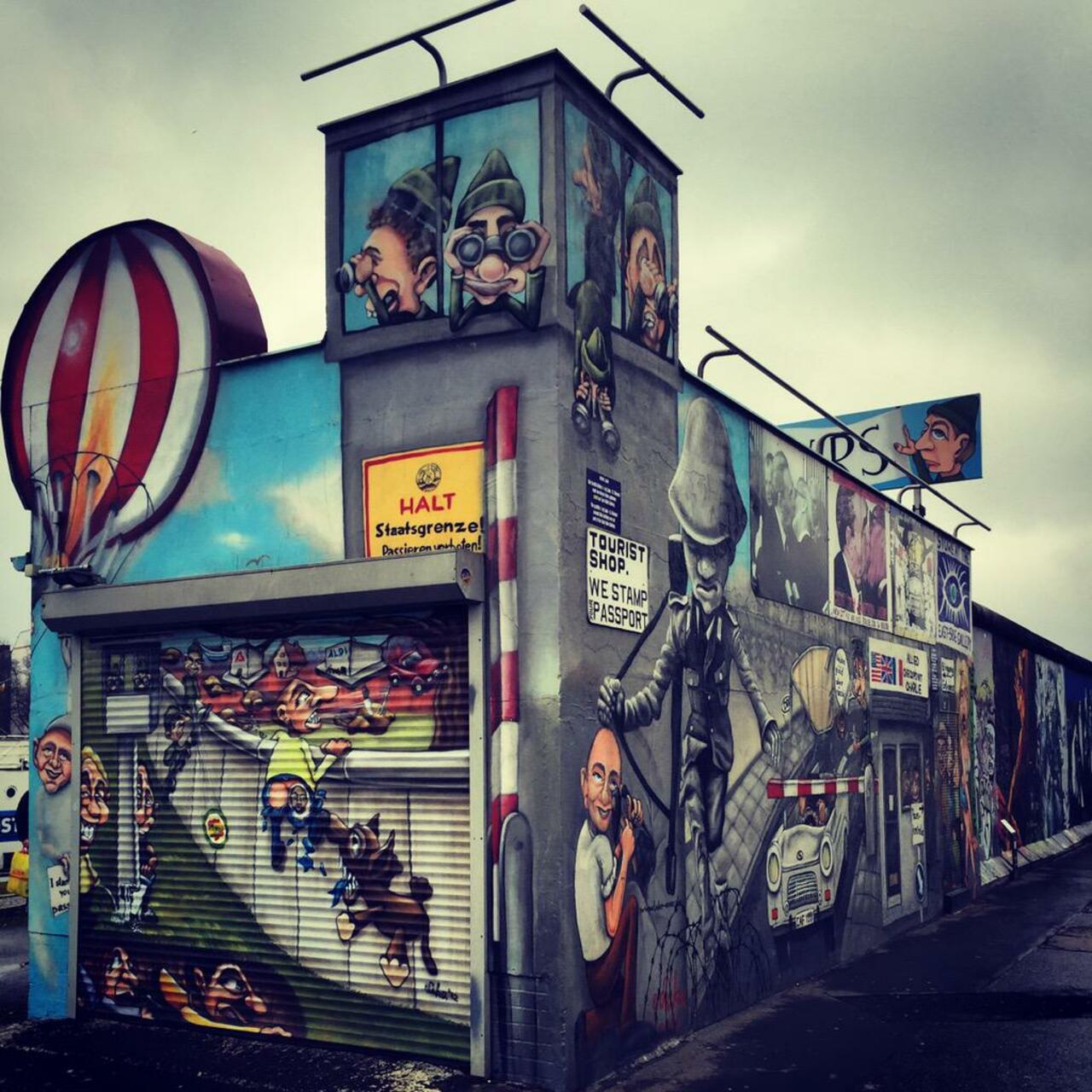 Check point at the wall #art #artwork #berlin #gaman #gamanberlin #tourist #travel #onmyway #graffiti #grafiti http://t.co/tkMslwceEO