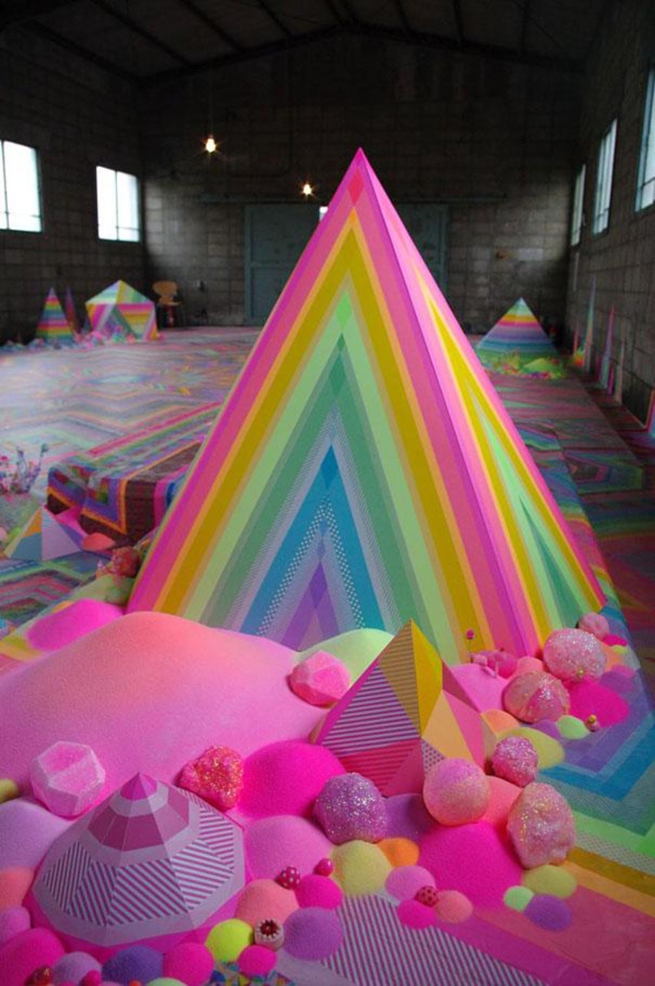 Check out this art installation made out of mostly sweets! #art #candy #yum http://bit.ly/1Cc63Y7 http://t.co/A03yFLldrv