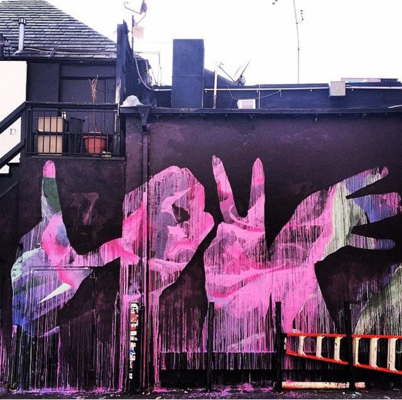 Sistemas4S: 'Love' 
Street Art by Michael Owen ❤️

#art #arte #graffiti #streetart http://t.co/AjrSkIjBUM