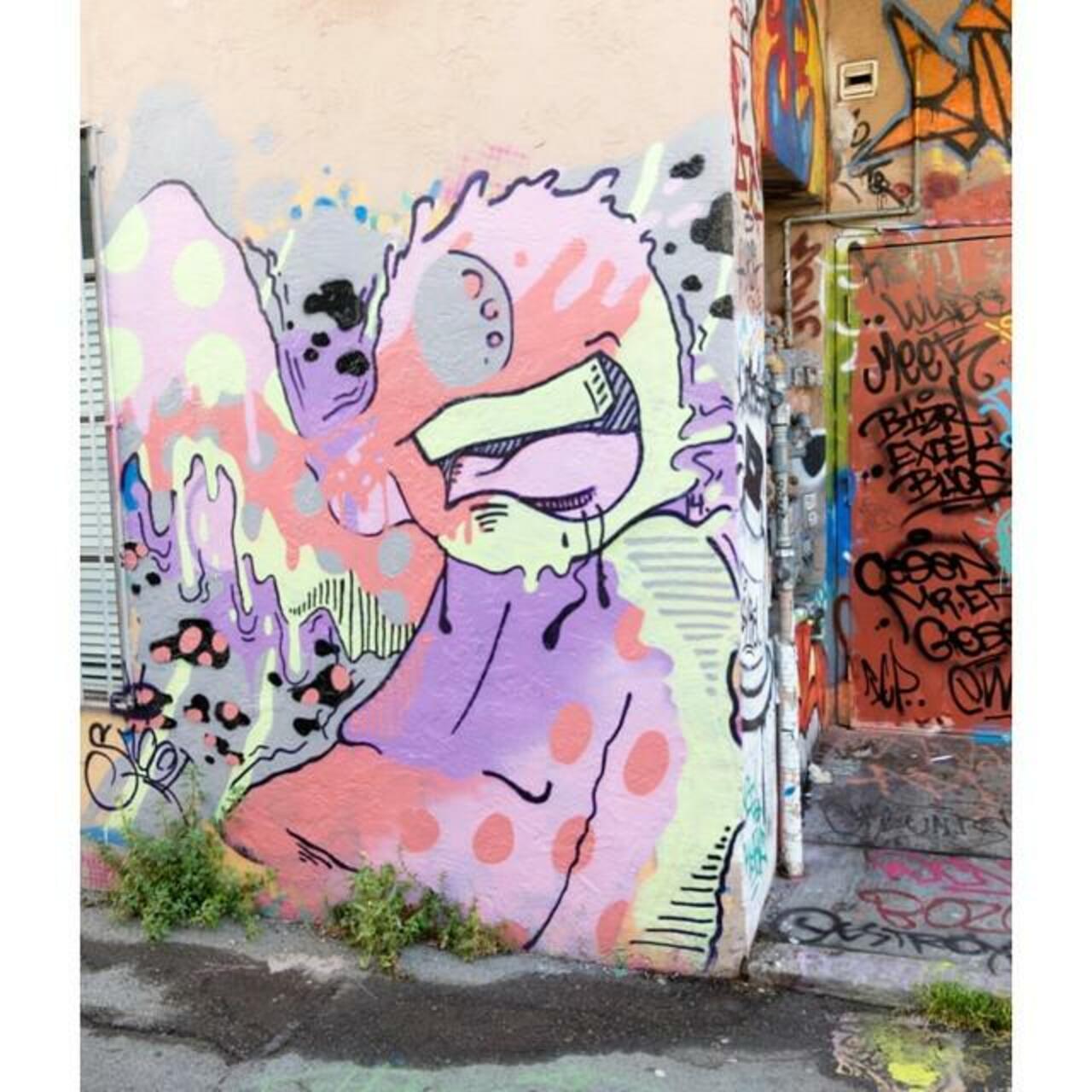 #osagealley #sfgraffiti #graffiti #bayareagraffiti #sf #streetartsf #sprayart #art #sanfrancisco #streetartmap by s… http://t.co/0znwjPpeWt
