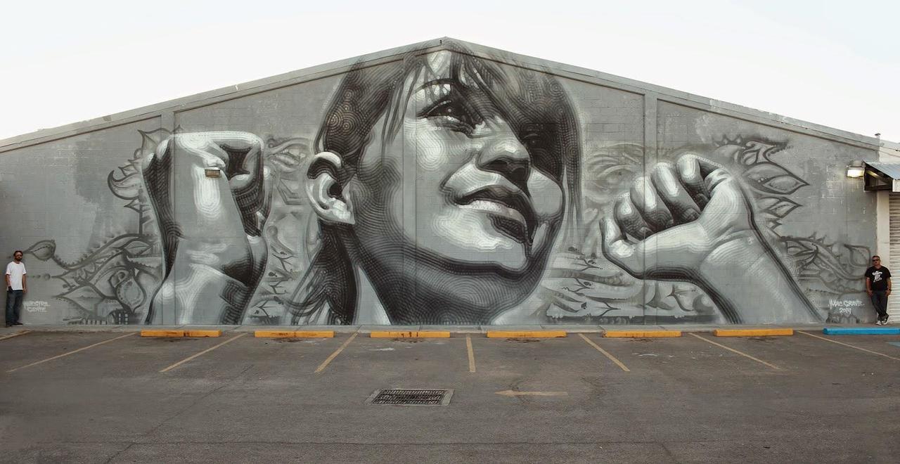 El Mac paints "Juarense y Poderosa", a New Mural in Mexico 
#StreetArt #Graffiti #Art #Mural
http://bit.ly/1BzfDyA http://t.co/iU9leIW8ks